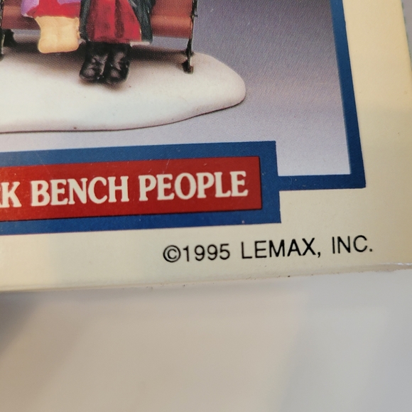 Vintage 1995 Lemax Dickensvale Collectibles Porcelain Park Bench People w/Dog - Picture 4 of 4